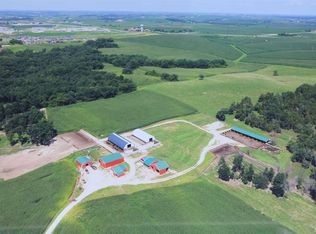 000 Sandhill Rd, Cascade, IA 52033