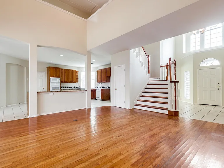 2904 Woods Dr — Photo 13