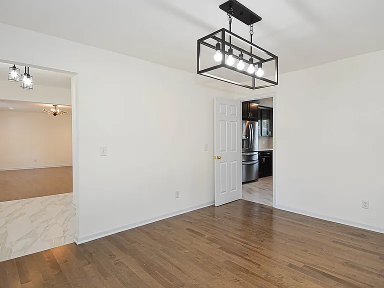 306 Bright Meadows Dr — Photo 9
