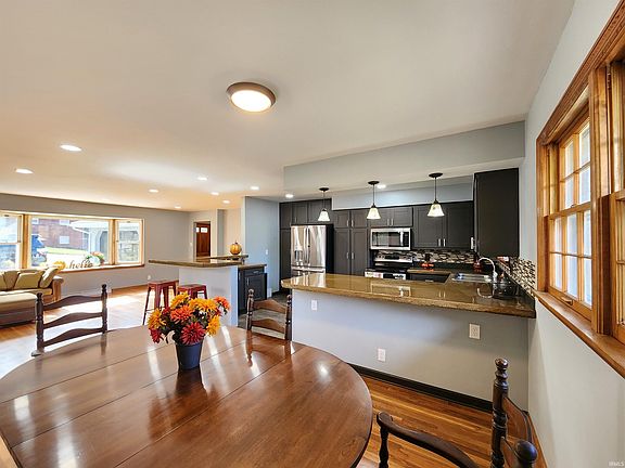 5th image of 2228 Heritage Ave