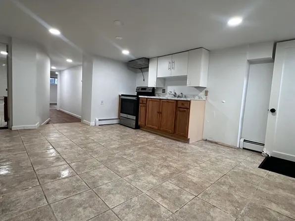 330 Summer Ave #B, Newark, NJ 07104