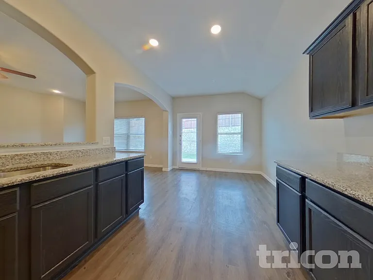 101 Cornell Ave — Photo 6