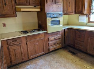 166 Bog Rd, Campton, NH 03223