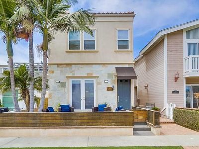 221 20th St, Huntington Beach, CA, 92648