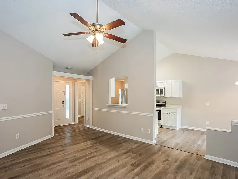 2133 Millstone Ln — Photo 6