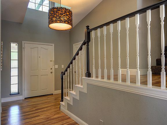 2nd image of 1100 River Rock Dr
