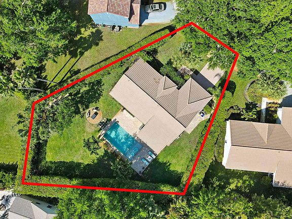 2nd image of 1555 Satin Leaf Court