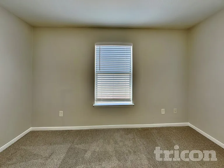 8927 Summer Valley Ln — Photo 8