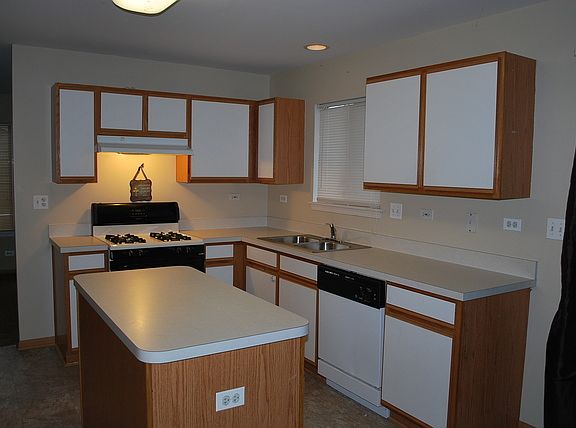 4th image of 2790 Jenna Cir