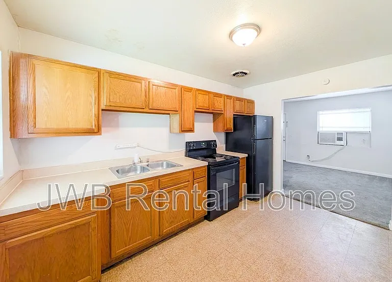 5432 Alpha Ave — Photo 3