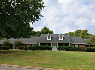126 Danbury Dr, Oak Ridge, TN 37830