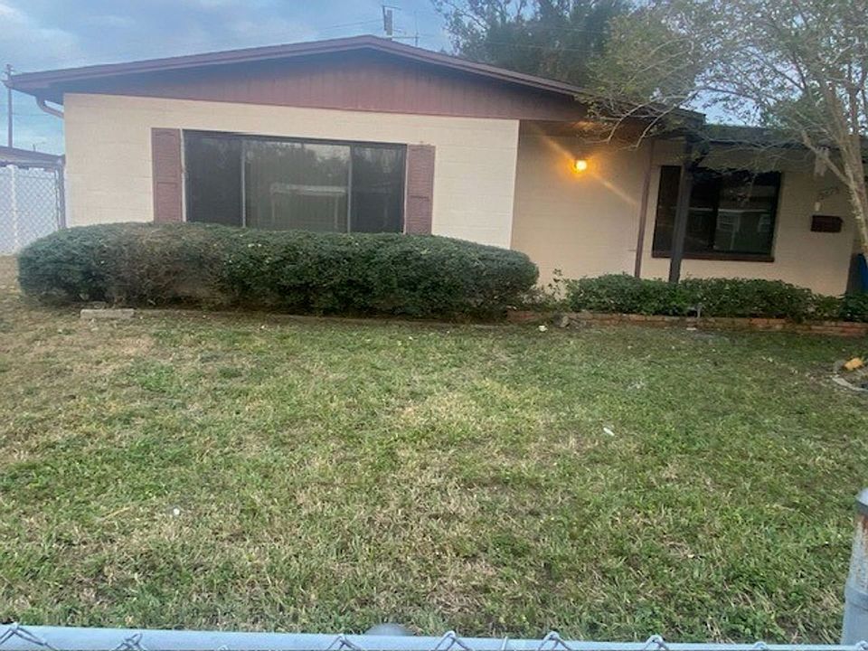 1st image of 5615 Santa Monica Dr Unit 606