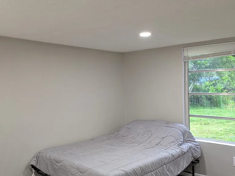 2214 Post Rd #1 — Photo 5