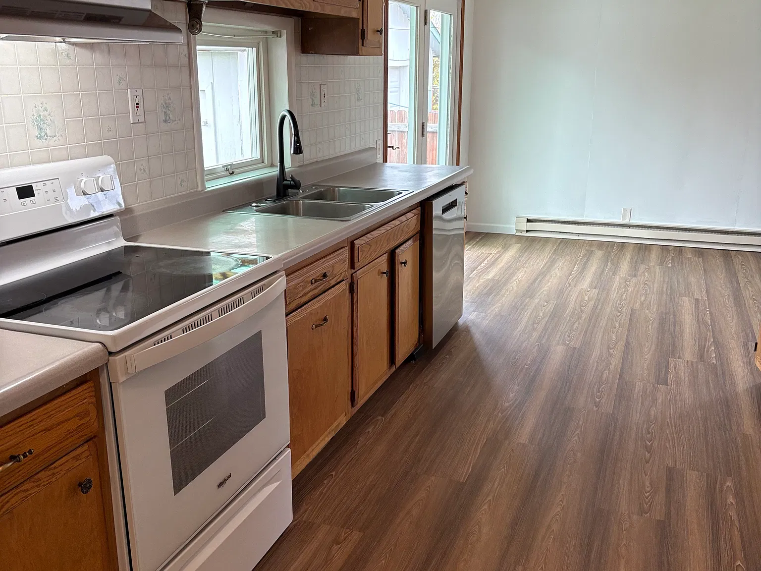 3 bed, 1500 sqft, $2,500 — Photo 2