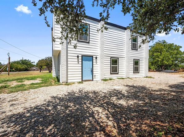 158 Lakeshore Dr