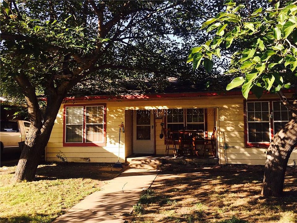 2nd image of 2908 NW 23rd St