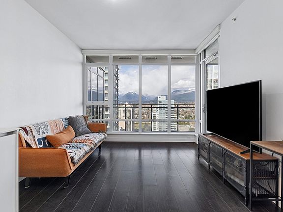 3rd image of 2085 Skyline Ct #2903