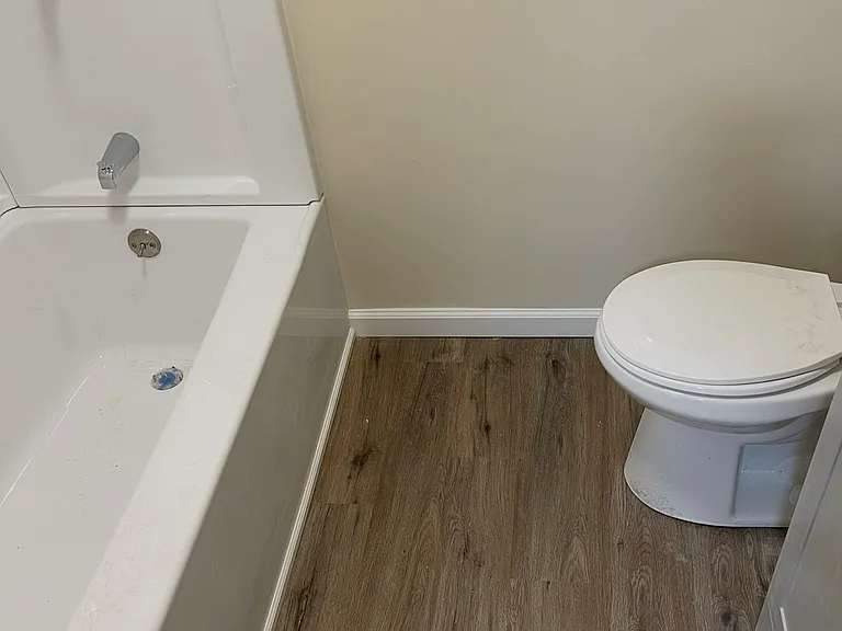 82 Higbie Dr — Photo 9