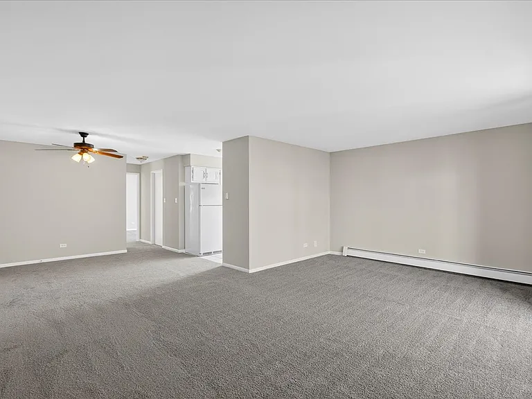 708 W 65th St #6 — Photo 22