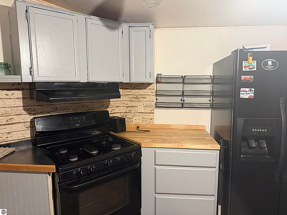 4th image of 987 W Maplecrest Dr