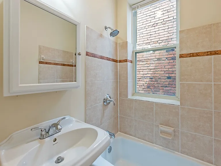 45 R St NW #2 — Photo 26