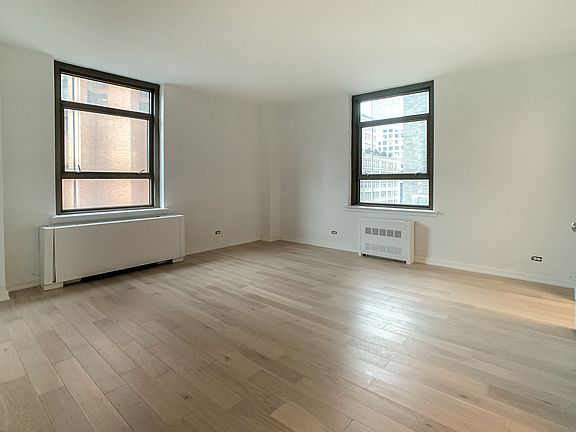 3rd image of 4 Park Ave APT 8E