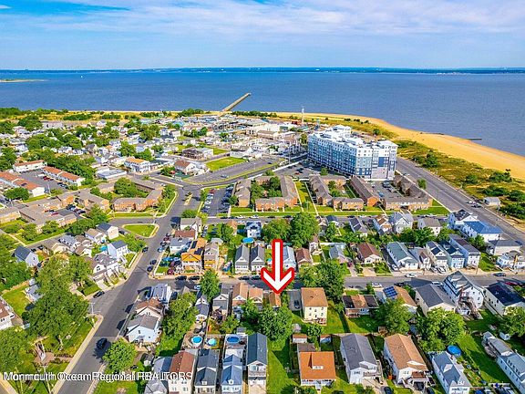 3rd image of 30 Oceanview Avenue