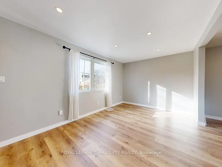 77 Glenburn Ave — Photo 4