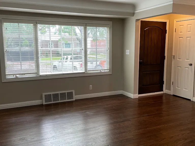 1725 Banbury St — Photo 3