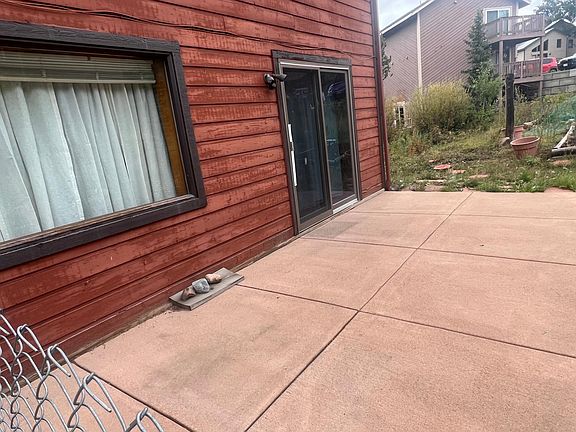 Patio area. Renter responsible to shovel snow off of patio in winter.