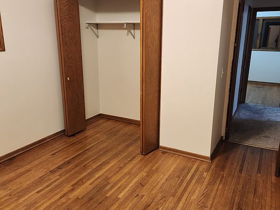 4th image of 1635 85th Ave NE #1