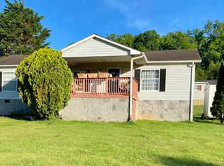 114 Griffin Dr, Dandridge, TN 37725