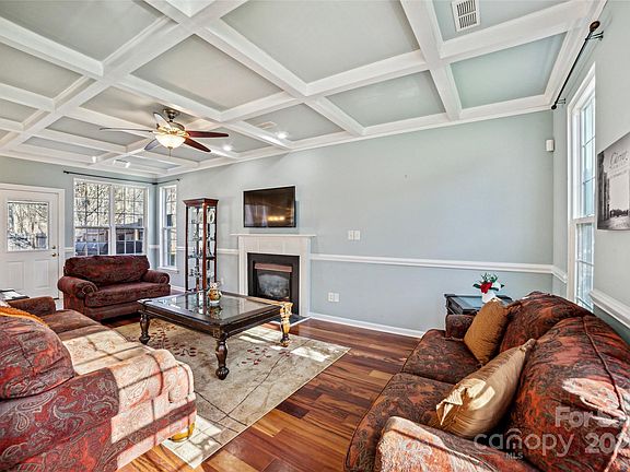 5th image of 8031 Shiny Meadow Ln