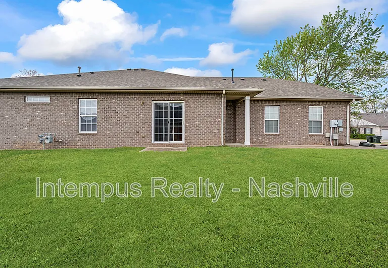 553 Rose Cottage Cir — Photo 24