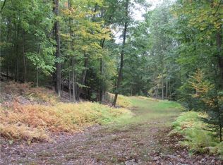 32 Old Country Rd, Sparrow Bush, NY 12780