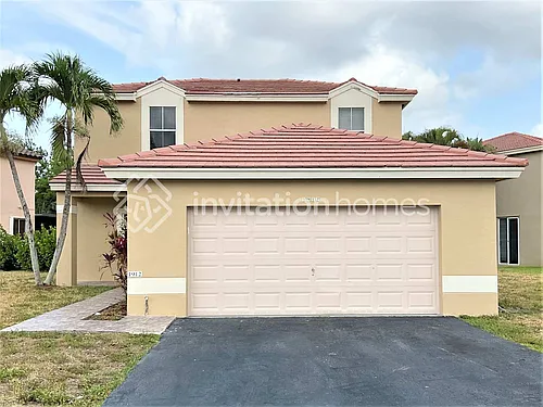 1912 NW 184th Way Photo 1