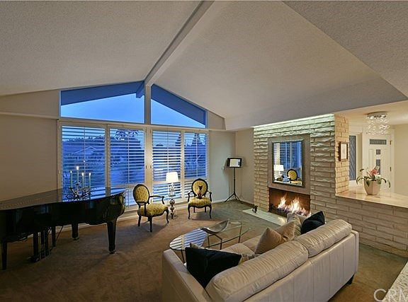 5th image of 1131 Saint John Pl