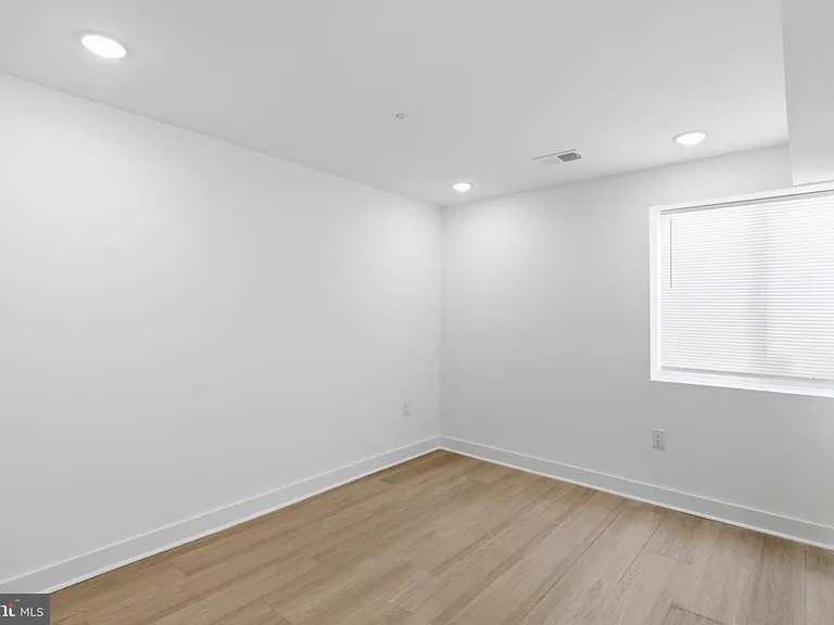 2123 N 9th St #1 — Photo 12