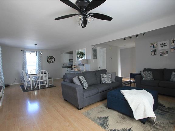 4th image of 2514 Spencer Ave