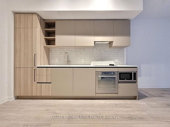 2nd image of 55 Mercer St #601