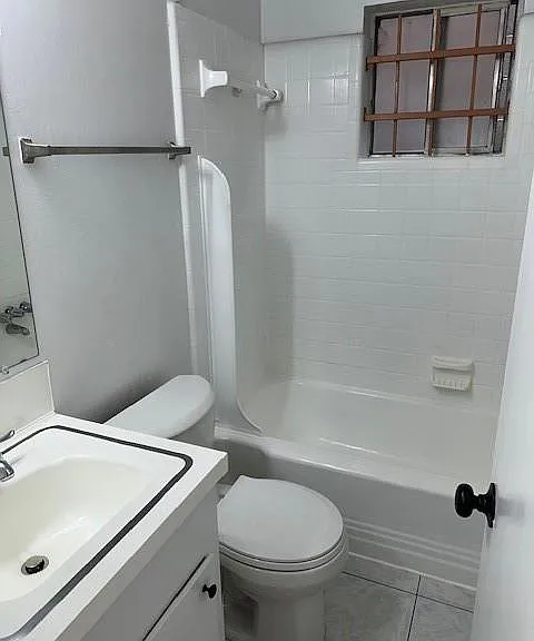 812 Marshall St #3 — Photo 11