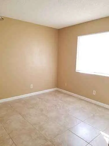 2 bed, 975 sqft, $1,395 — Photo 2