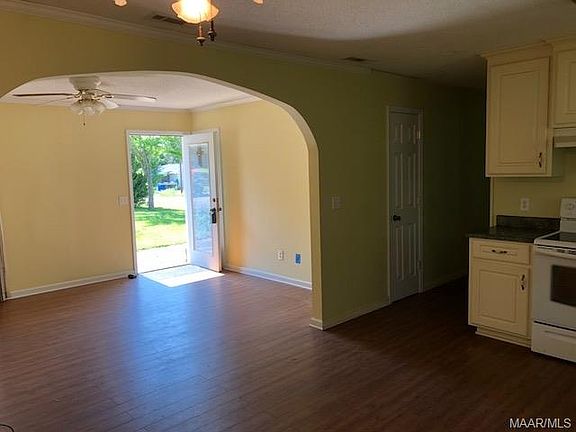 2nd image of 1306 Fleetwood Rd