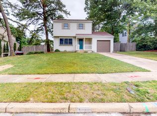 24 Fox Chase Dr, Blackwood, NJ 08012