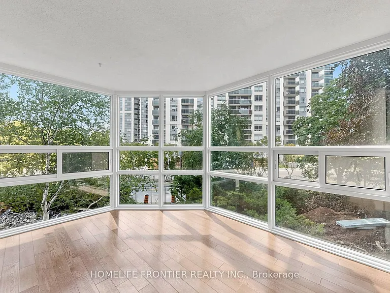 131 Beecroft Rd #203 — Photo 20