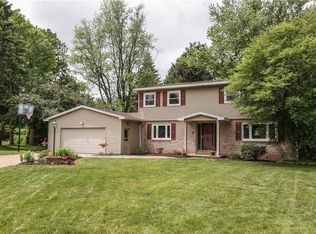 857 Partridge Ln, Webster, NY 14580