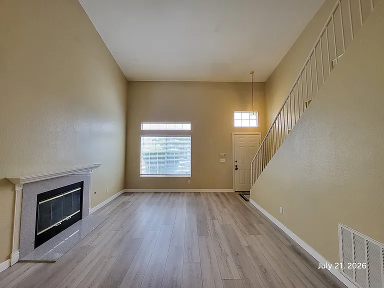 197 Winnsboro St — Photo 3