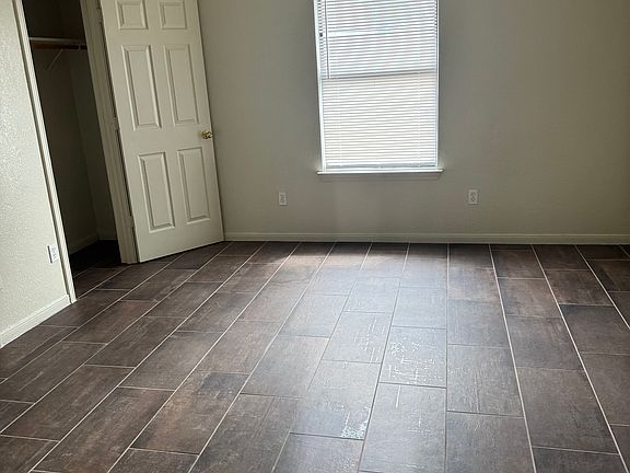 2nd image of 1006 Lansberry Ct #A