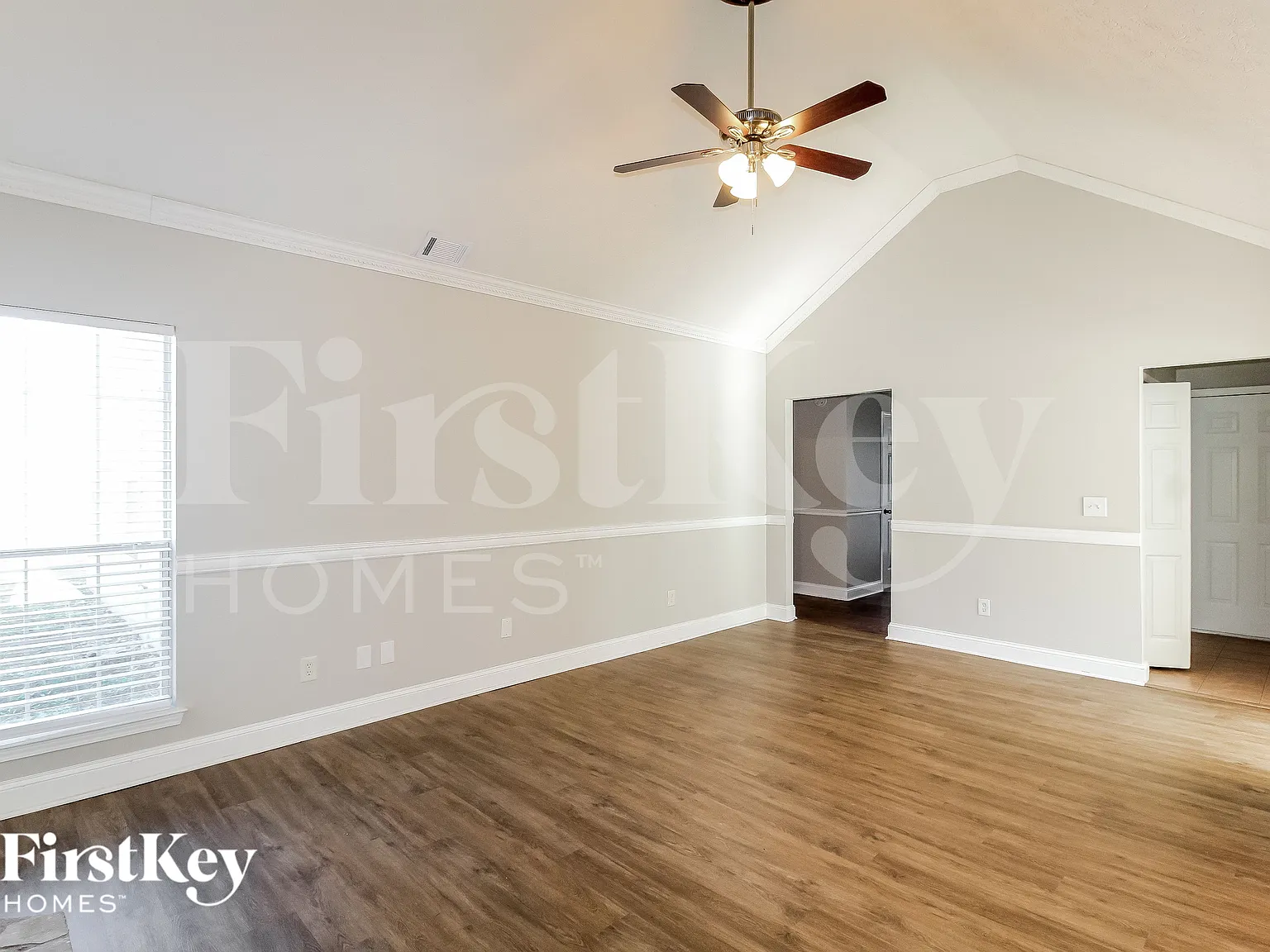 3 bed, 2.0 bath, 1535 sqft, $2,025 — Photo 4