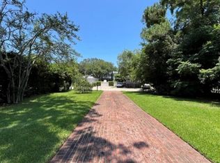 77 Egret St, New Orleans, LA 70124